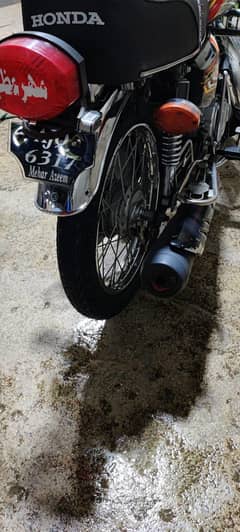urgent sale bike contact 03021745231 all document clear