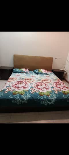 king floor wooden bed with matress side tables 2 chairs dresing