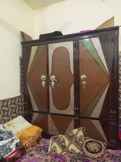 safe Almari And Dressing