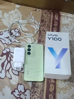 vivo y100