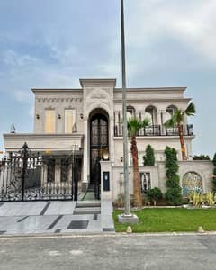 One Kanal House For Rent