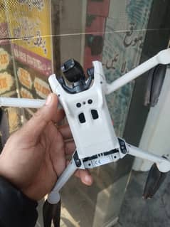 DJI