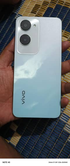 Vivo Y18