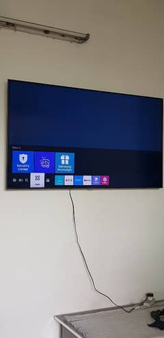 Samsung AU7000 4k LED TV