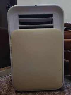 Akira Portable 1 Ton Air Conditioner
