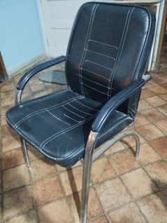 1 office chair for sale | Used