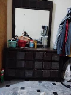 Elegant Wooden Dressing Table for Sale – Good Condition!