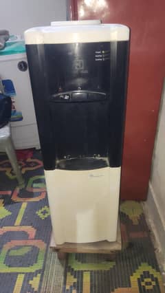 DISPENER