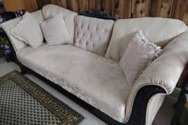 7-Seater sofa set with pillows + 1 big center table + 2 side tables