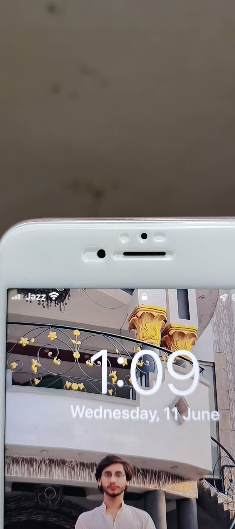 Iphone 6S Plus Sim time available No Open No better change 5
