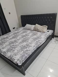 king sized bed