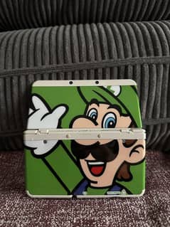 NEW 3DS IN GOOD CONDITION