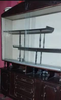 Showcase & dressing table