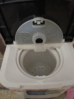 washing machine or spinner  dono sale krny hai