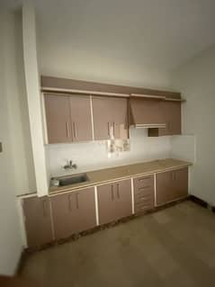 PORTION AVAILABLE FOR RENT ( PARK FACING ) 2ND FLOOR