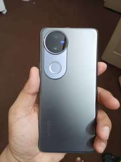 vivo v50 12gb 512gb memory
