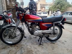 bike urgent sale all dacoments ok with biomatric jis bhi ko zruart ha