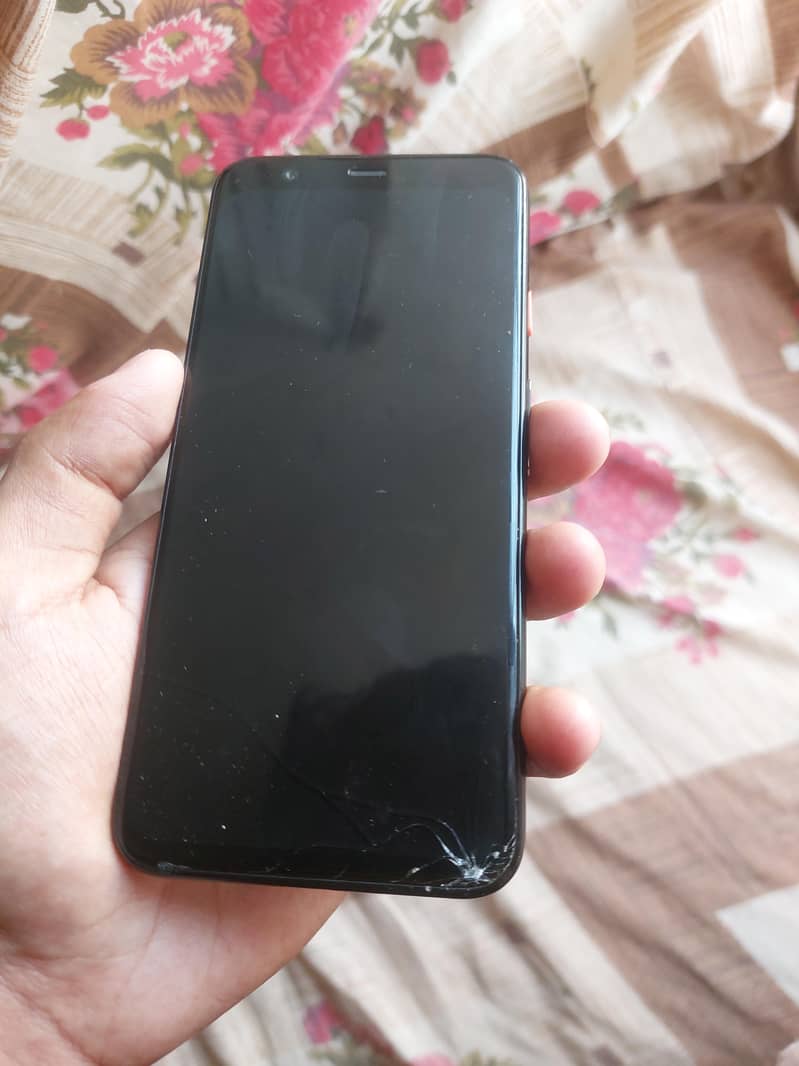 Google pixal 4 all ok no fault 6/64 read add exchage with bike 6