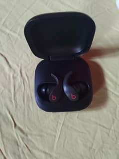 beats pit pro/earbuds/earphones