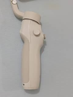 DJI