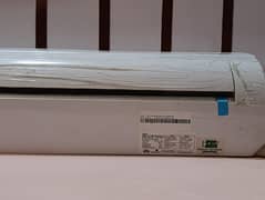 Haier HSU-18HFCA/013USDC(W) 1.5 Ton DC Inverter AC – One Season Used