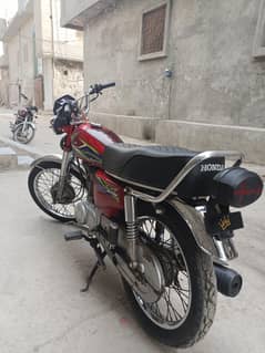 Honda 125. . . 2017 model . . . . . 3 digit Golden number