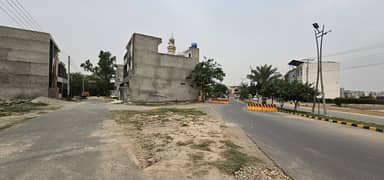 6 Marla 176sqft Corner Plot for Sale