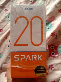 TECNO SPARK 20 16GB 256 gb room