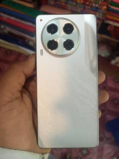 Techno Camon 30