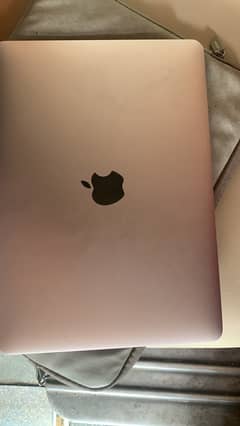 Apple MacBook