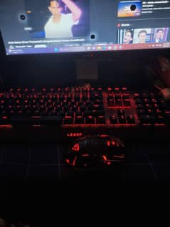 Gaming keyboard  box bhi ha is ka