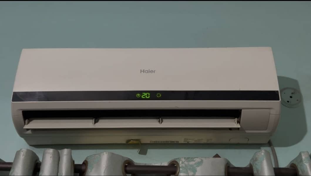 Haier AC Complete with Outer - Almost New Condition - Minimal Used 0
