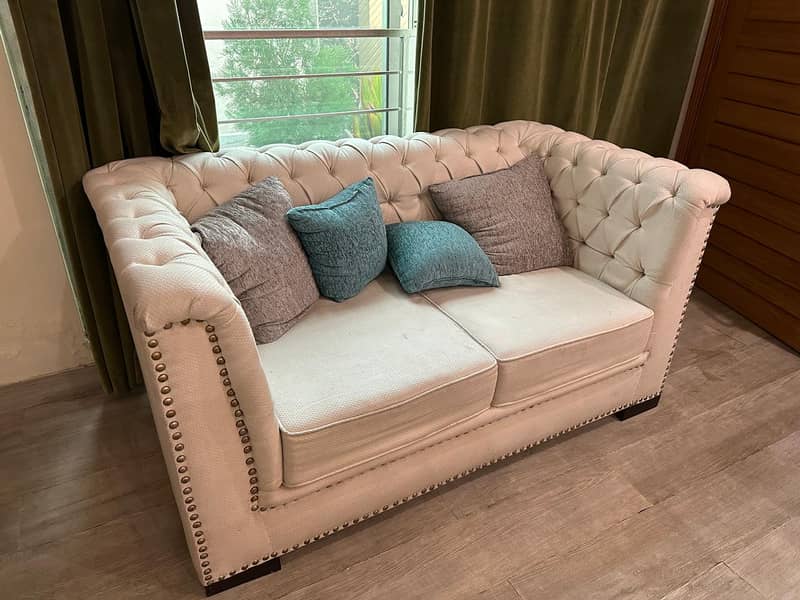 7 Seater Sofa Set (3-2-1) With Cushions / Good Condition 0