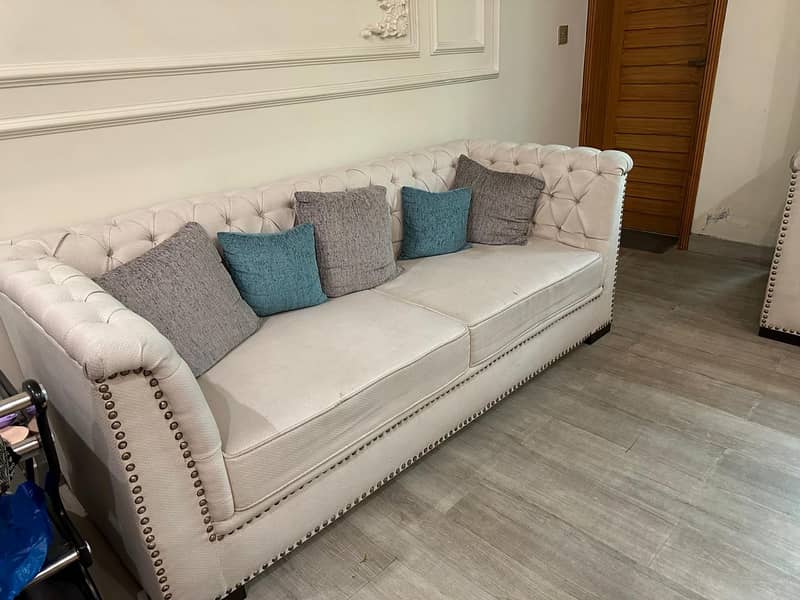 7 Seater Sofa Set (3-2-1) With Cushions / Good Condition 3