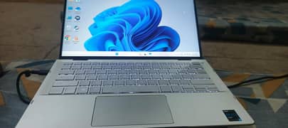 Dell inspiron 7306 2in1  Core i5 11 Generation 8Gb ram 512Gb