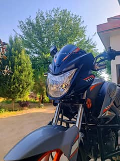 Honda CB150f silver