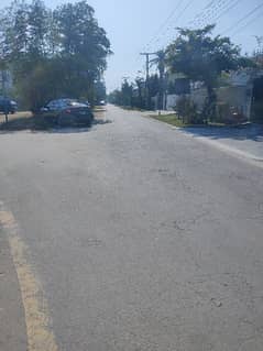 32 Marla Corner Plot For Sale Hot Location