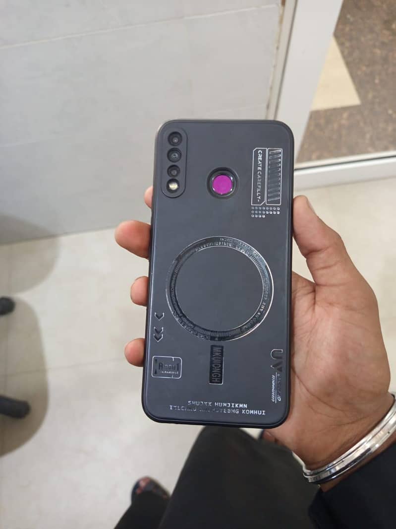 techno Spark 4 good phone Exchange possible 4