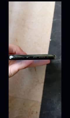 I phone 11 pro max 256 gb jv sim used ni ki