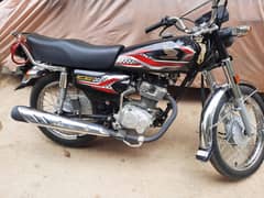 Honda 125 Black