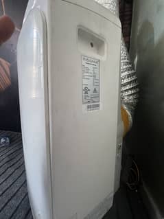 Portable air conditioner