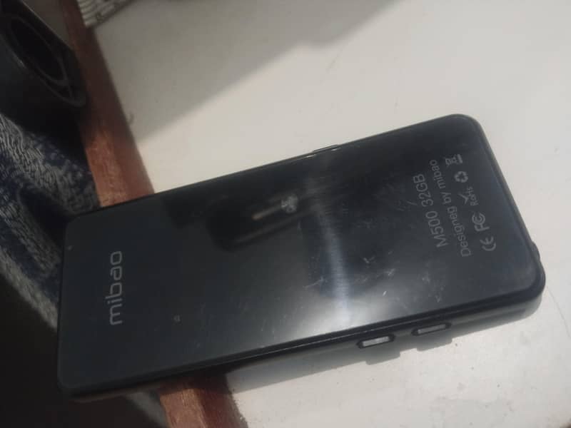 branded MP3 player like Bose JBL ipod Klipsch 1