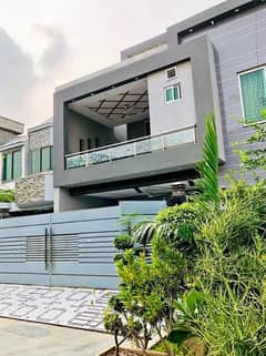 10 MARLA GHAR LIKE NEW