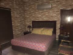HOUSE 1 KANAL 5 BEDS DOUBLE STORY