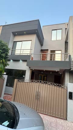 5 Marla Used House for Sale in Bahria Town Lahore Prime Location | Well-Maintained | Ideal Investment