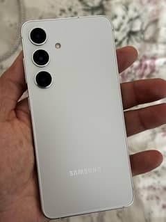 Samsung Galaxy S24 8/256gb Pta Approved with Buds 2 pro