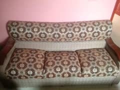 7 Seater Sofa Set Slightly used with centre table