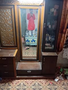 dressing table