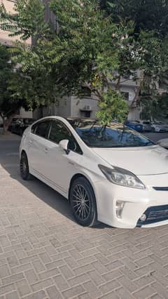 Toyota Prius SLED Version 2014