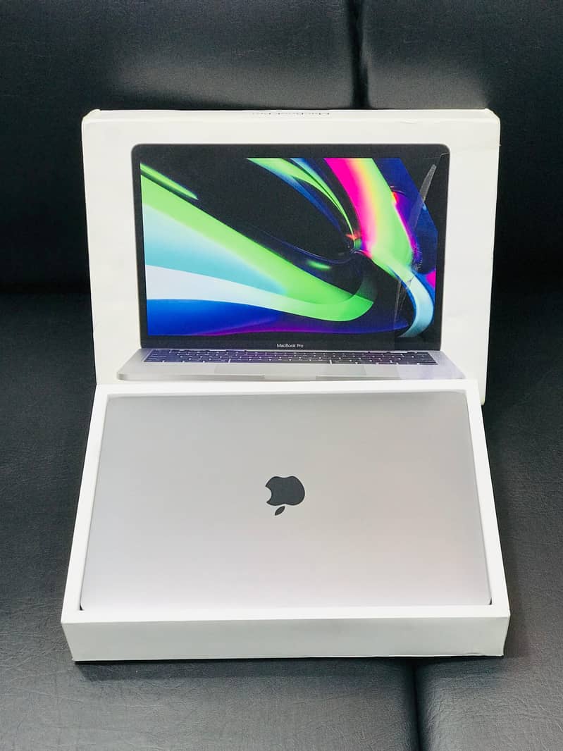 Apple Macbook pro 2020 core i5 cto model 6